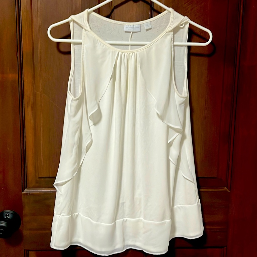 New York & Company White top Sz Small